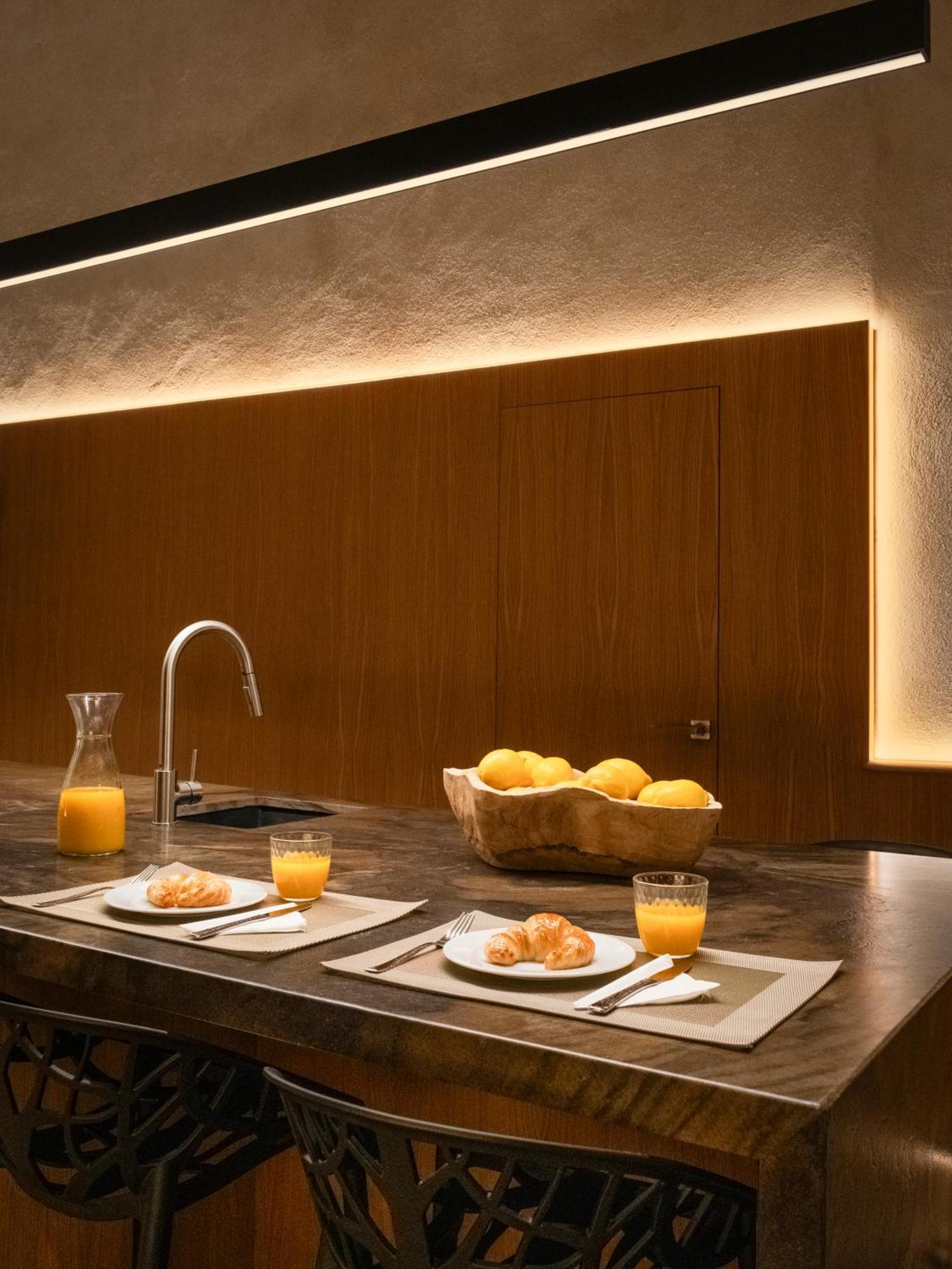 Center - Avenue Luxury - Private Free Parking Appartement *